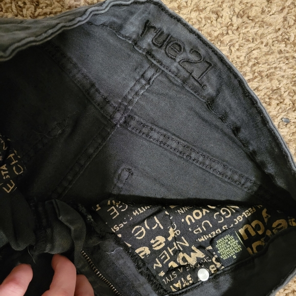 🟣Black Jean skirt - Picture 3 of 4